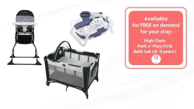 a picture of a baby crib with a sign that reads available for free on demand at Studio #1 - Self Check-In - Plateau - St-Denis in Montréal