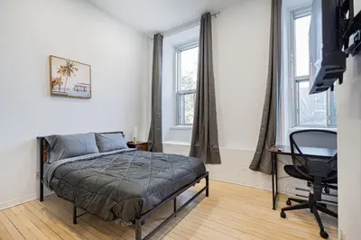 Gallery image of City comfort Studio for 2 Guest with parking in Montréal