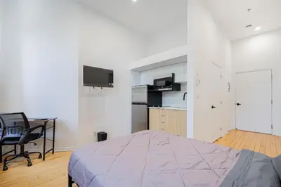 Gallery image of Weekly Studio For 2 Guest With free Parking in Montréal