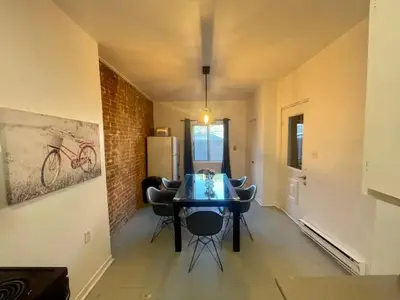 Gallery image of FULL KITCHEN 13min from DTOWN Room B in Montréal