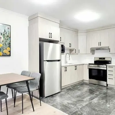 APARTMENT HOTEL ST-DENIS